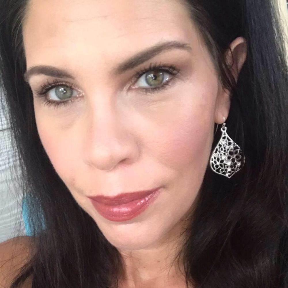 Meet your Posher, Rebecca